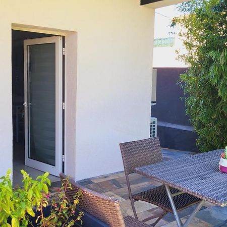 Studio Prive Attenant Villa Piscine Марсель Экстерьер фото